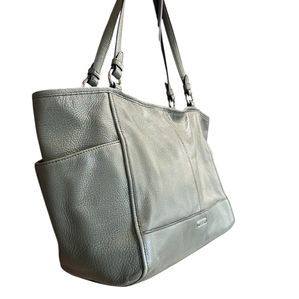 Coach D1492-F29898 Women's Park Leather Handbag Shoulder
Bag Olive USED - Picture 2 of 15